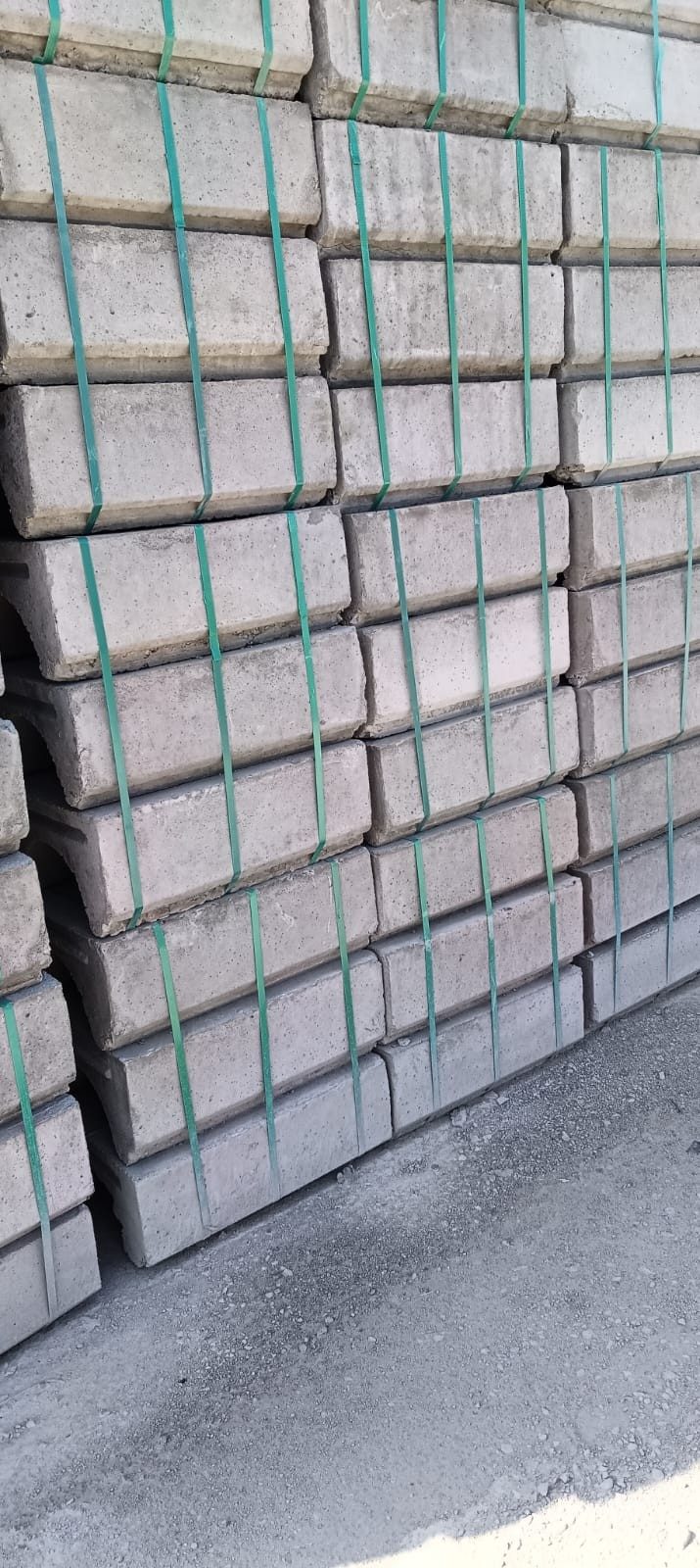 Precast concrete products stacked in the Layuma yard